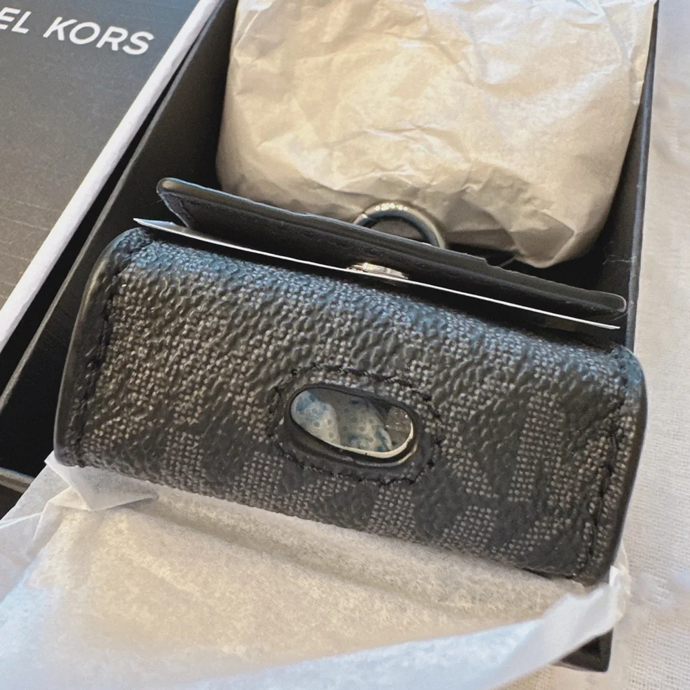 NEW MICHAEL KORS Gifting Airpods Case MK Signature Black with Lanyard